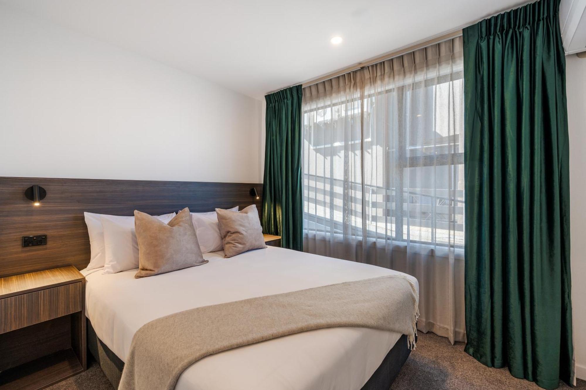 Luxe Suites & Apartments Queenstown Zewnętrze zdjęcie
