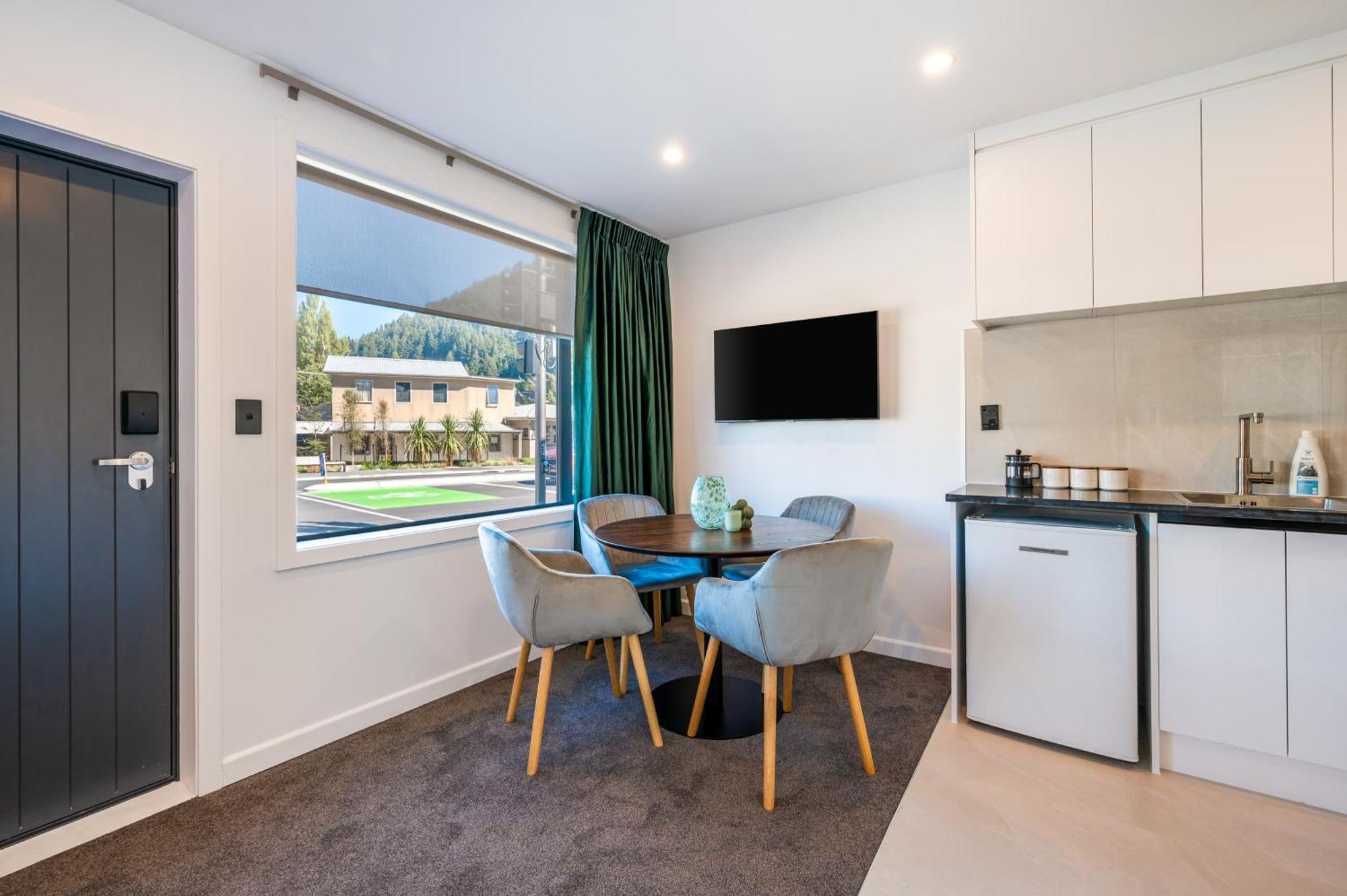 Luxe Suites & Apartments Queenstown Zewnętrze zdjęcie