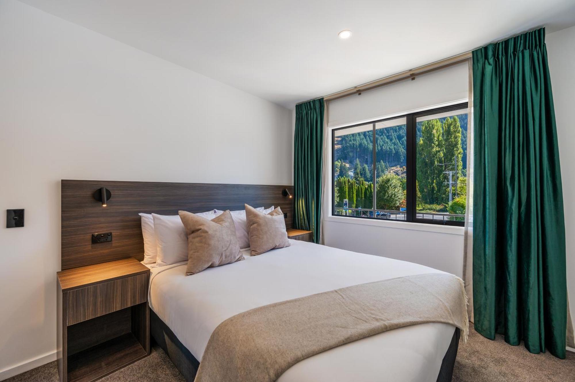 Luxe Suites & Apartments Queenstown Zewnętrze zdjęcie
