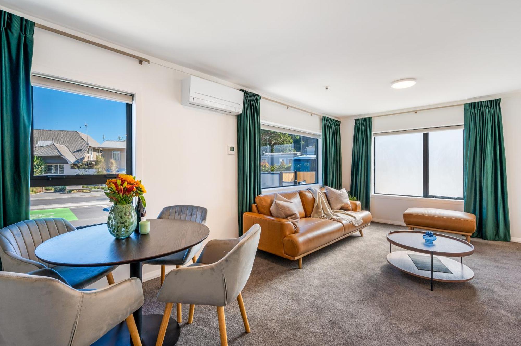 Luxe Suites & Apartments Queenstown Zewnętrze zdjęcie