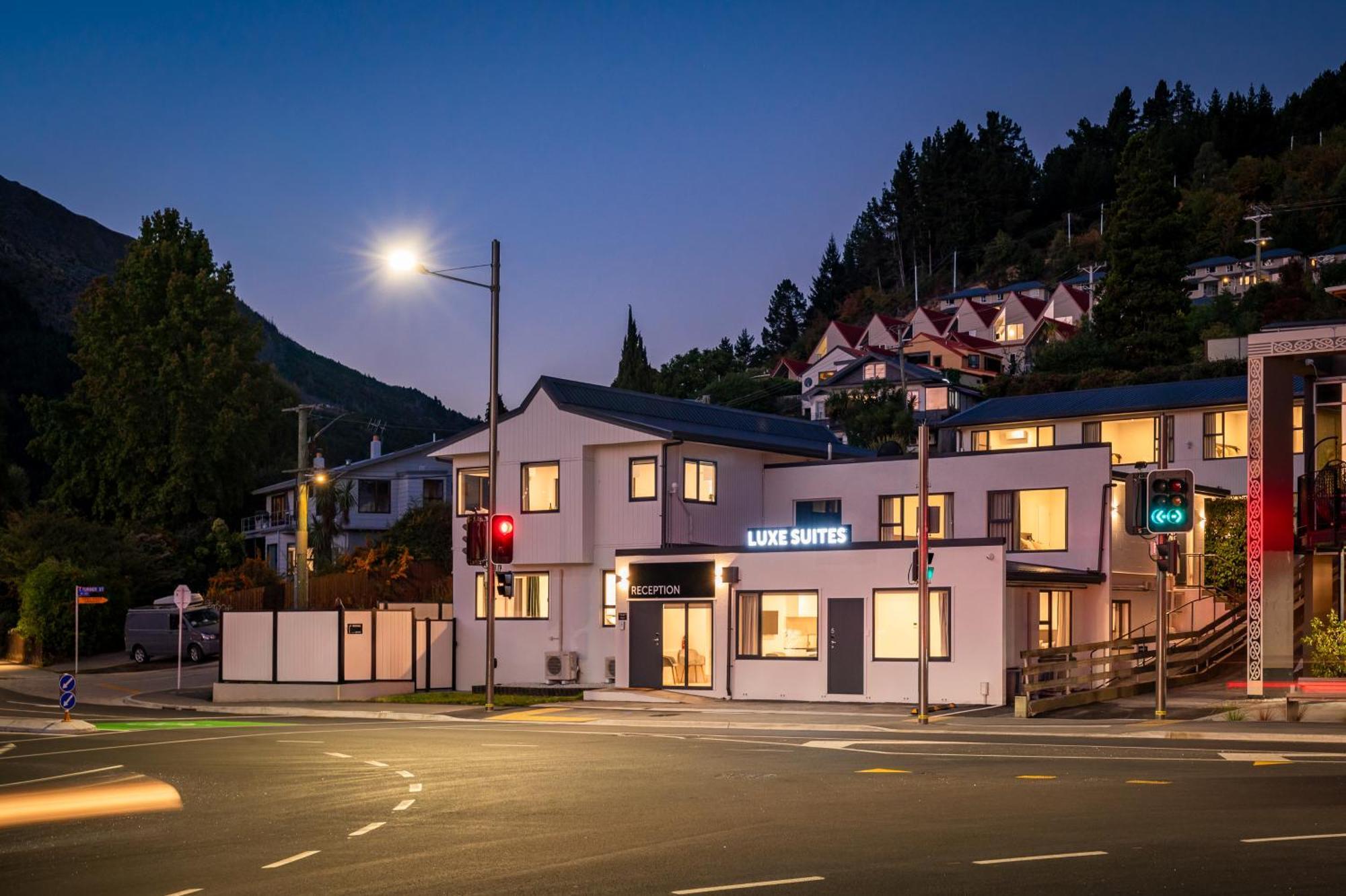 Luxe Suites & Apartments Queenstown Zewnętrze zdjęcie